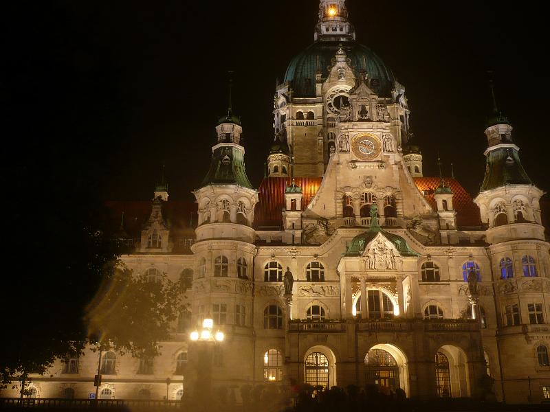 naechtliches Rathaus.JPG